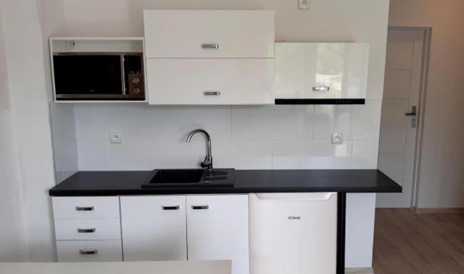 Apartamenty Sloneczne Tarasy Mrzeżyno Buitenkant foto